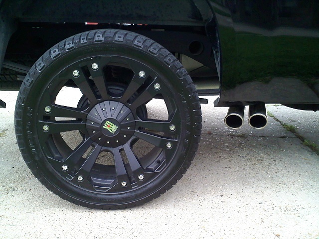 photo 1 GMC Sierra 2500HD custom wheels   22x, ET , tire size 305/40 R22. x ET 