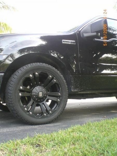 photo 4 GMC Sierra 2500HD custom wheels   22x, ET , tire size 305/40 R22. x ET 