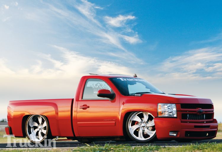 photo 1 GMC Sierra 1500 custom wheels 24x9.0, ET , tire size 295/30 R24. 24x12.0 ET