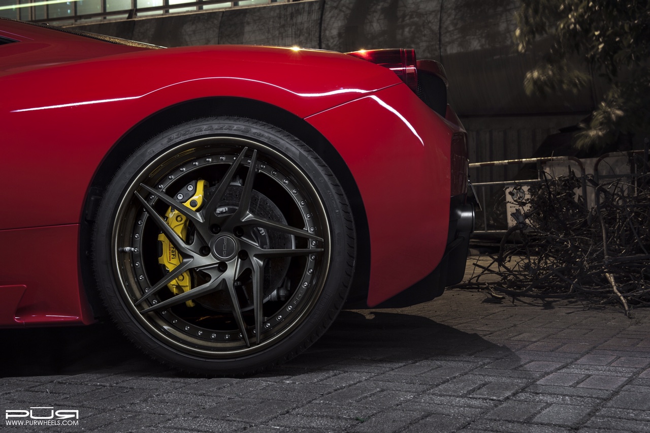 photo 2 Ferrari 458 Speciale custom wheels PUR LX22.V3 21x9.0, ET , tire size X R21. 21x12.0 ET 