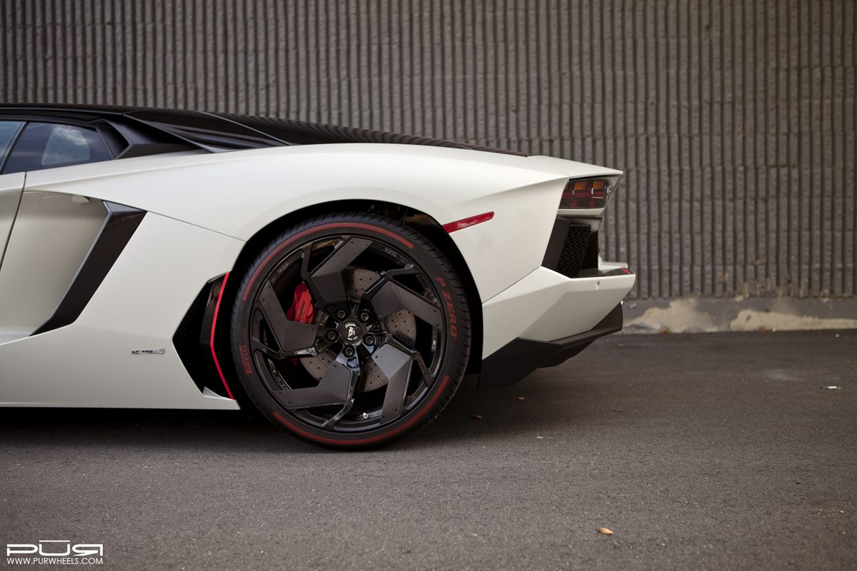 photo 3 Lamborghini Aventador custom wheels PUR RS05.V2 20x9.0, ET , tire size X R20. 21x12.5 ET 