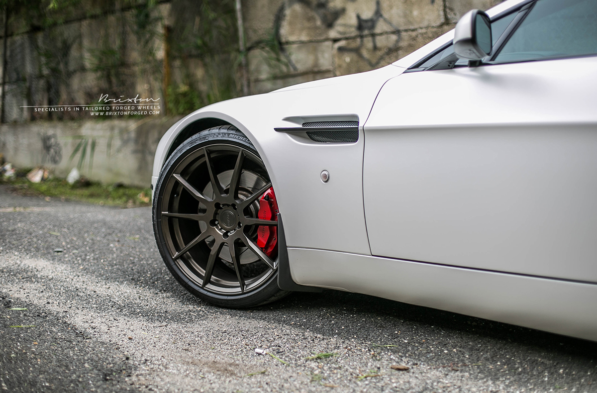 photo 3 Aston Martin V8 Vantage custom wheels Brixton R10 20x9.0, ET , tire size X R20. 20x10.5 ET 