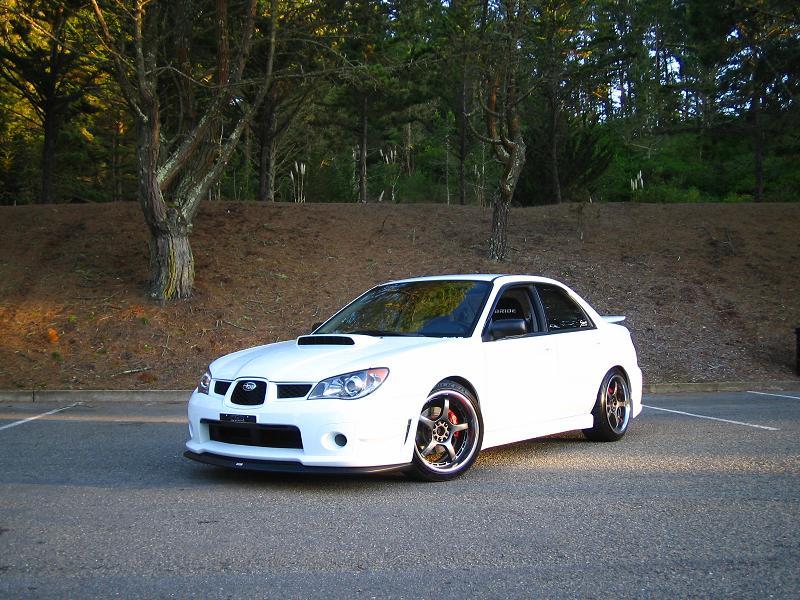 photo 7 Subaru Impreza WRX custom wheels Rays Engineering G-games 77 Wolf 18x9.5, ET +40, tire size 235/40 R18. x ET 