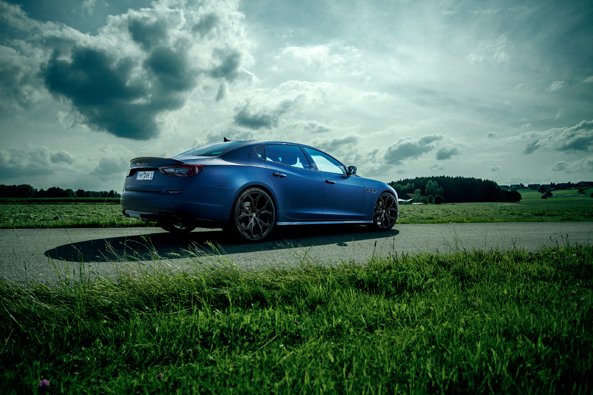 photo 4 Maserati Quattroporte custom wheels Novitec Tridente NM1 22x9.0, ET , tire size X R22. 22x11.0 ET 
