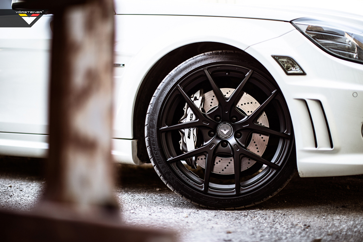 photo 4 Mercedes-Benz AMG C custom wheels Vorsteiner V-FF 101 19x8.5, ET , tire size 235/35 R19. 19x10.0 ET 265/30 R19