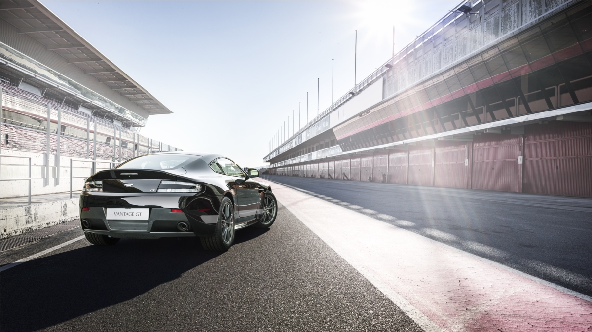 photo 1 Aston Martin Vantage GT custom wheels 19x8.5, ET , tire size 245/40 R19. 19x10.0 ET 285/35 R19
