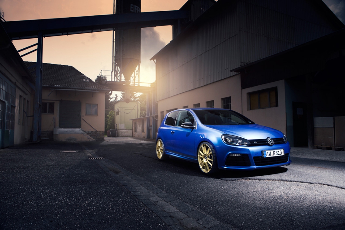 photo 2 Volkswagen Golf R custom wheels OZ Racing Ultraleggera HLT 20x8.0, ET , tire size 235/30 R20. x ET 
