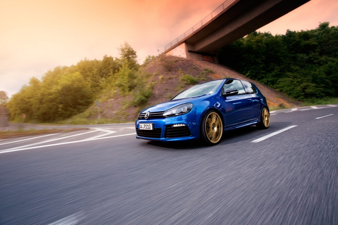 photo 3 Volkswagen Golf R custom wheels OZ Racing Ultraleggera HLT 20x8.0, ET , tire size 235/30 R20. x ET 