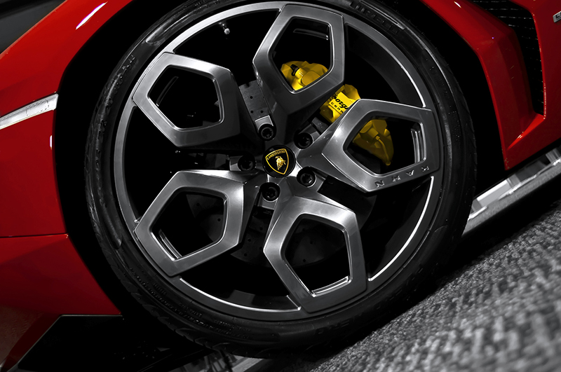 photo 1 Lamborghini Aventador custom wheels Kahn Santagata 20x9.0, ET , tire size X R20. 21x13.0 ET 