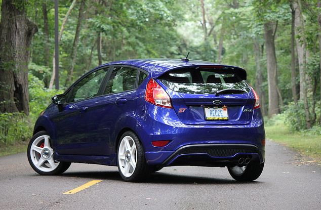 photo 2 Ford Fiesta custom wheels   17x7.0, ET , tire size 215/40 R17. x ET 