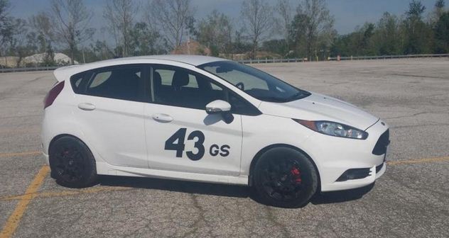 photo 1 Ford Fiesta custom wheels   16x7.0, ET , tire size 225/45 R16. x ET 