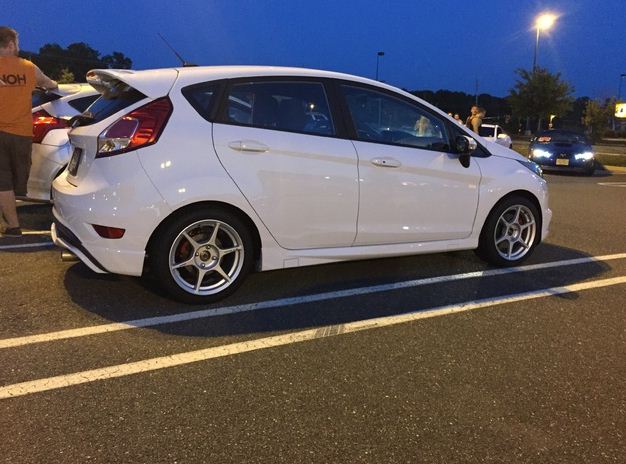 photo 1 Ford Fiesta custom wheels 16x7.5, ET , tire size 215/45 R16. x ET