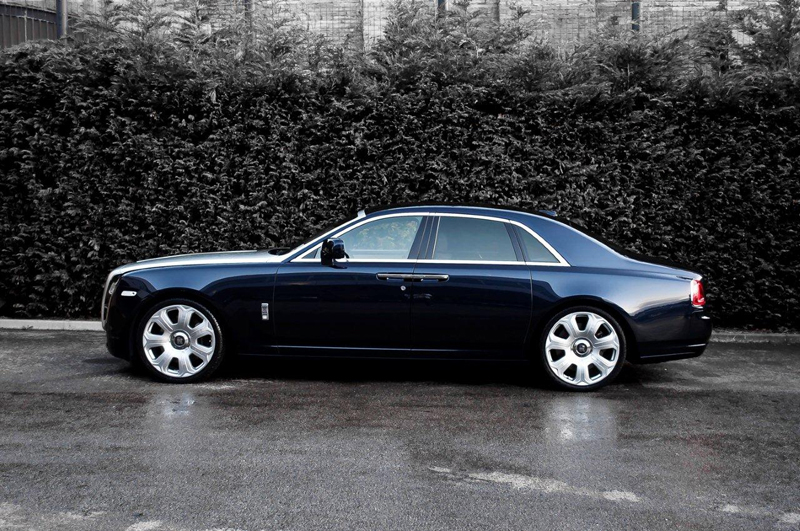 photo 2 Rolls-Royce Ghost custom wheels Kahn Mist 22x9.5, ET , tire size X R22. x ET 