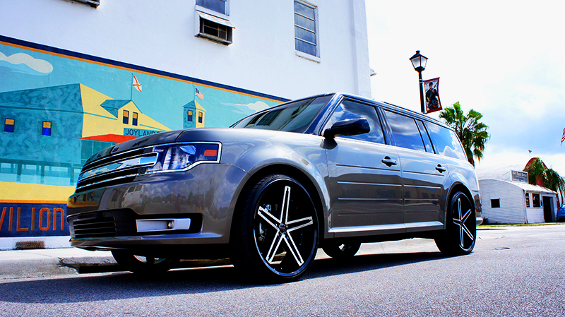 photo 1 Ford Flex custom wheels   24x, ET , tire size X R24. x ET 