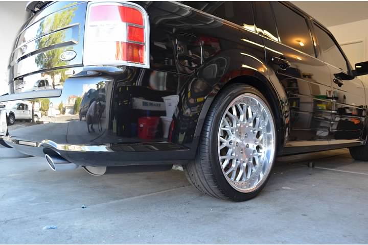 photo 3 Ford Flex custom wheels   22x9.0, ET +37, tire size 265/35 R22. 22x10.0 ET+37 