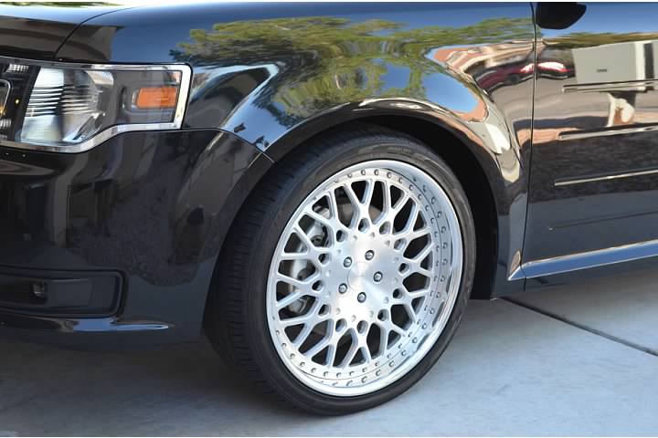 photo 1 Ford Flex custom wheels   22x9.0, ET +37, tire size 265/35 R22. 22x10.0 ET+37 