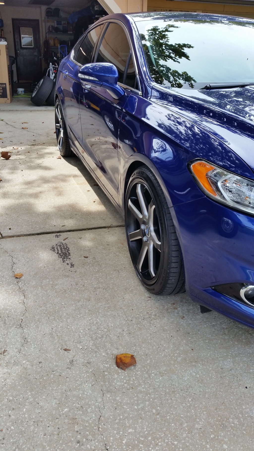 photo 4 Ford Fusion custom wheels 2 Crave Mach 7 20x8.5, ET +35, tire size 245/35 R20. x ET 