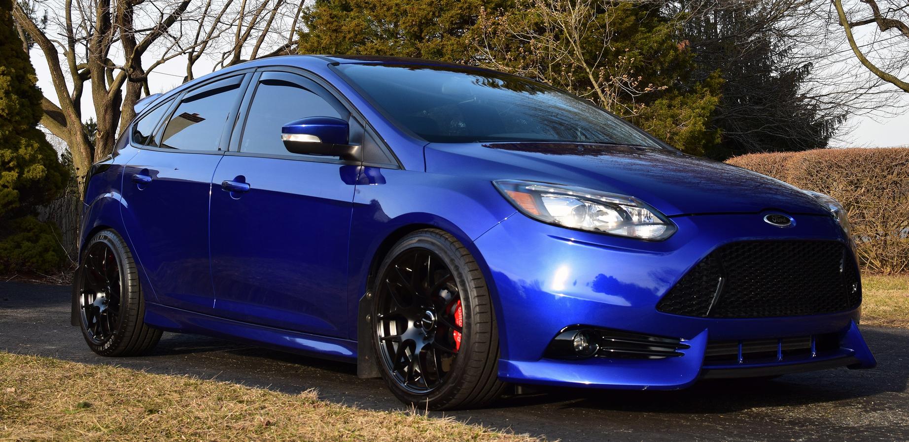 photo 1 Ford Focus ST custom wheels Avant Garde M310 18x8.5, ET +42, tire size 235/40 R18. x ET 
