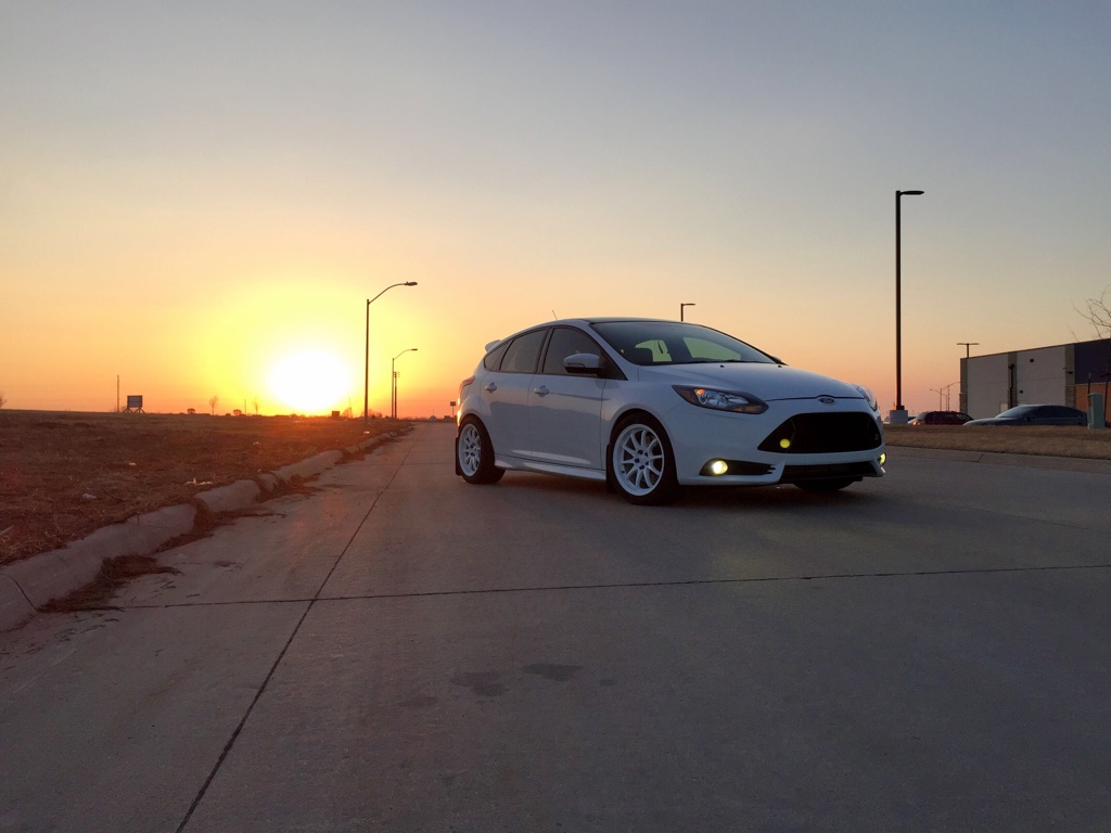 photo 1 Ford Focus ST custom wheels Varrstoen ES3 17x9.0, ET +35, tire size 255/40 R17. x ET 