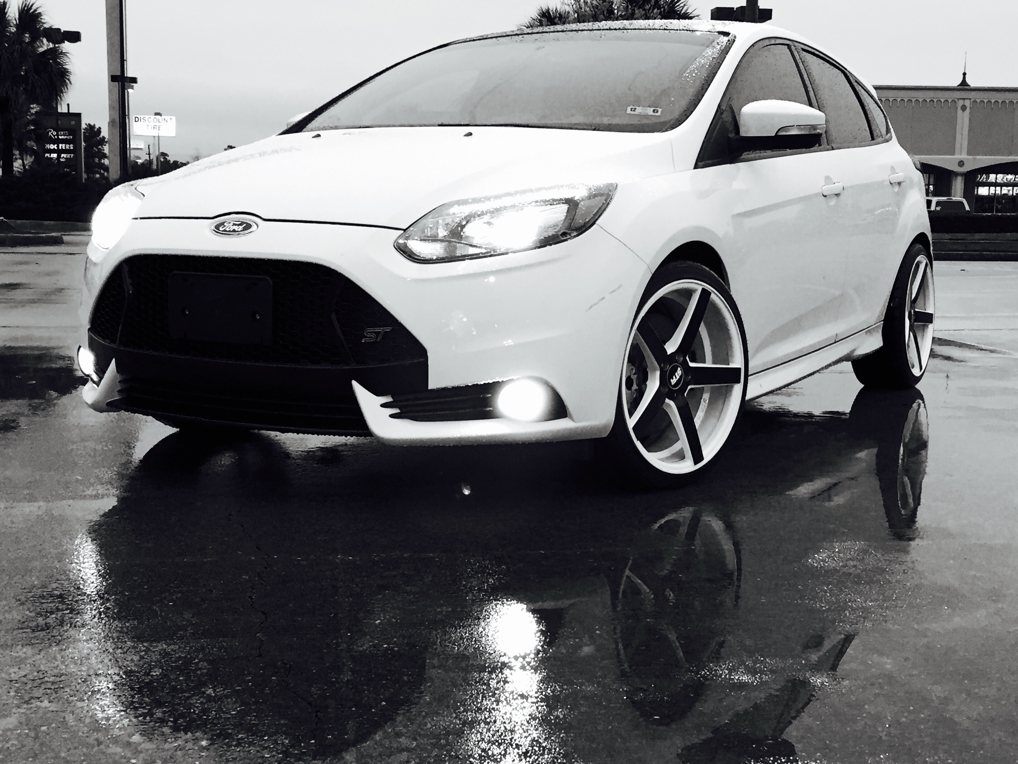photo 1 Ford Focus ST custom wheels STR  19x8.5, ET , tire size 235/35 R19. x ET 