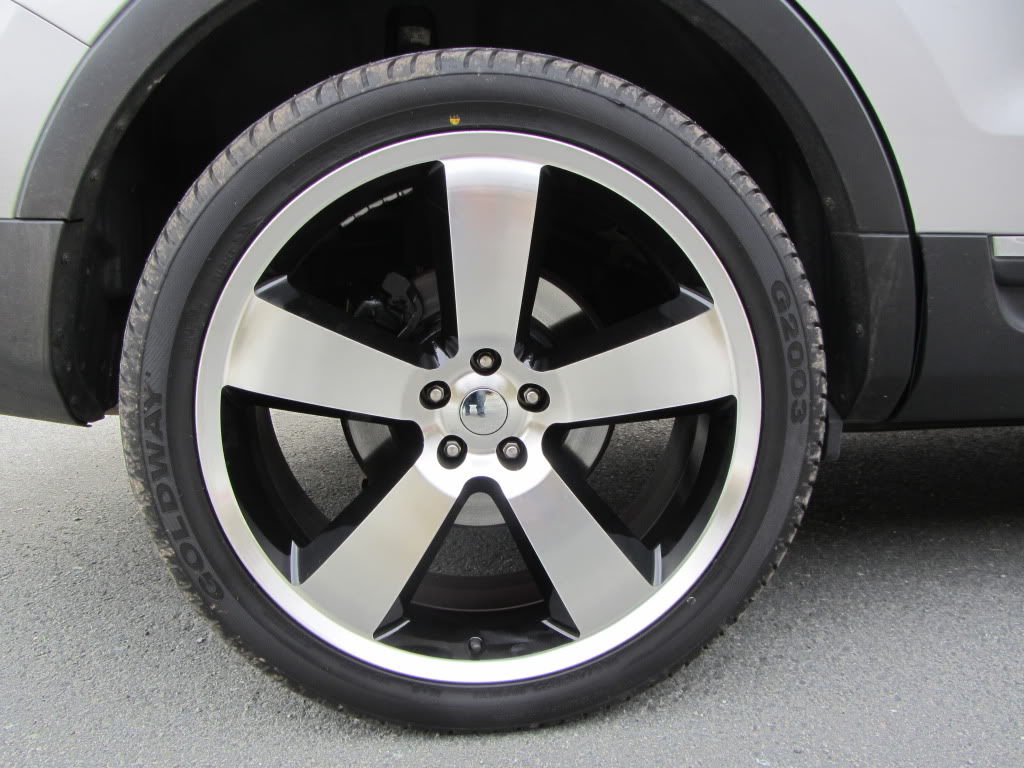 photo 1 Ford Explorer custom wheels OEM Dodge Charger SRT8 22x9.0, ET , tire size X R22. x ET 