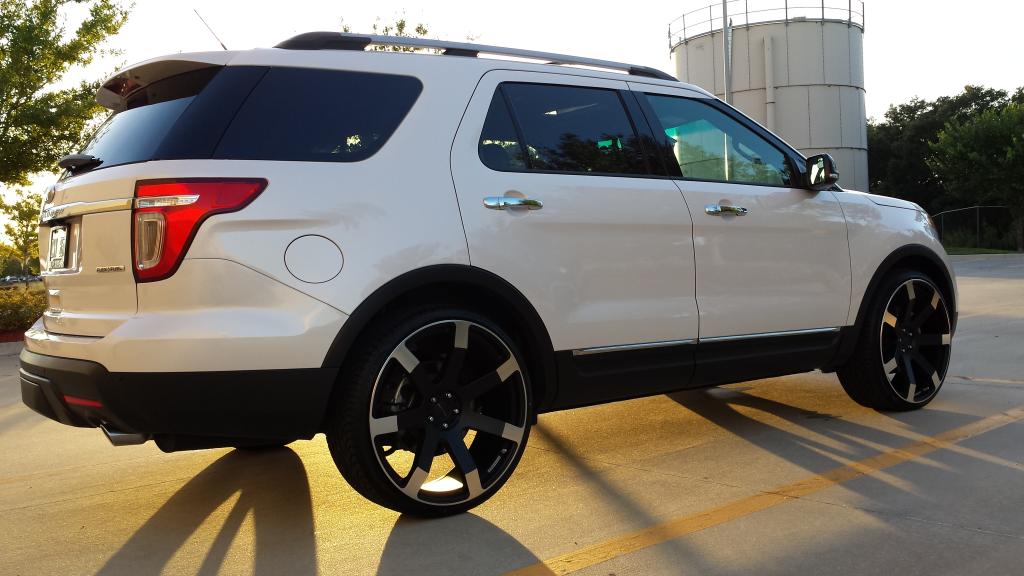 photo 1 Ford Explorer custom wheels   24x, ET , tire size X R24. x ET 