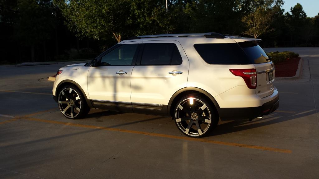 photo 3 Ford Explorer custom wheels   24x, ET , tire size X R24. x ET 