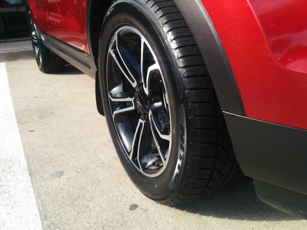 photo 1 Ford Explorer custom wheels OEM Ford  20x, ET , tire size 265/50 R20. x ET 