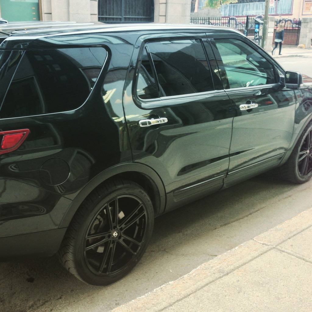 photo 2 Ford Explorer custom wheels Koko Kuture Massa 5 22x9.0, ET , tire size 265/40 R22. x ET 