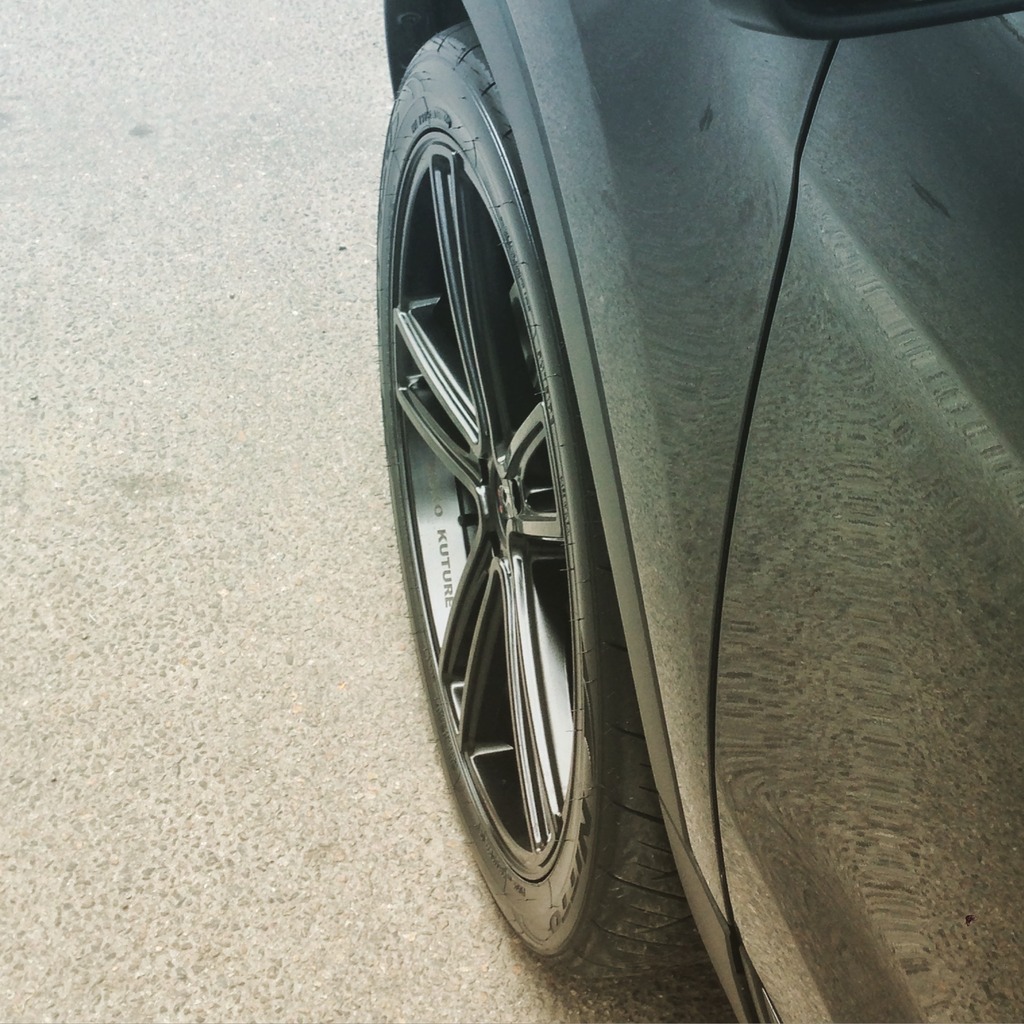 photo 1 Ford Explorer custom wheels Koko Kuture Massa 5 22x9.0, ET , tire size 265/40 R22. x ET 