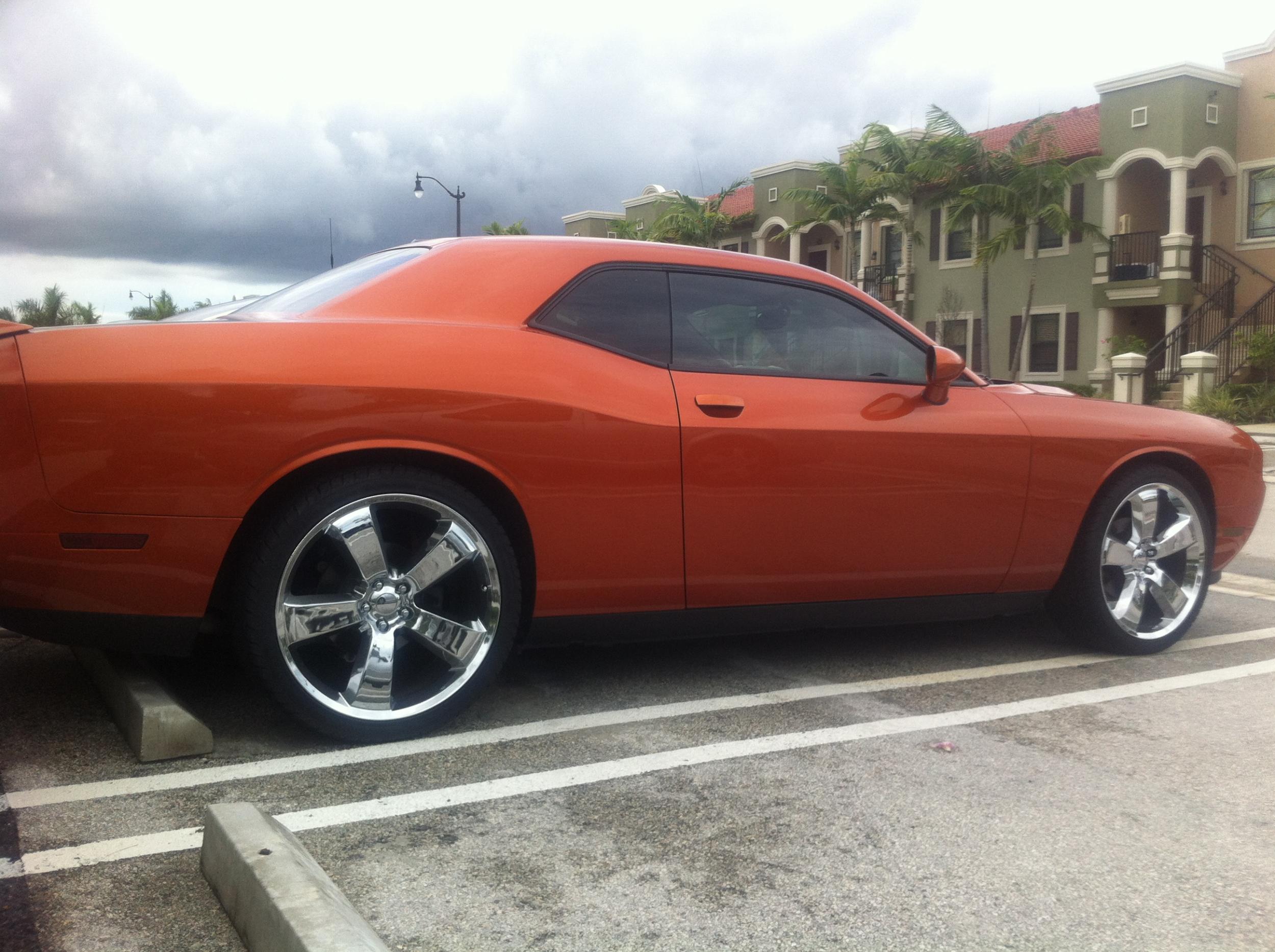 photo 1 Dodge Challenger custom wheels OEM Dodge Charger SRT8 Replica 22x9.0, ET , tire size 365/35 R22. x ET