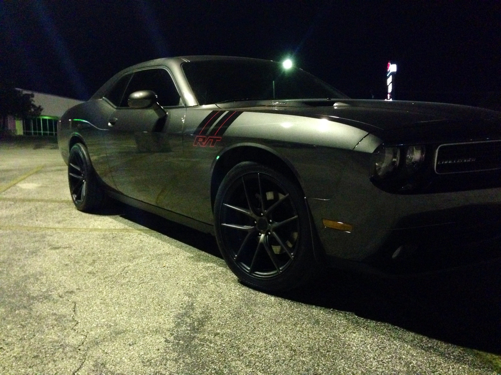 photo 1 Dodge Challenger custom wheels Niche Targa M130 20x8.5, ET , tire size 245/45 R20. 20x10.0 ET 295/35 R20