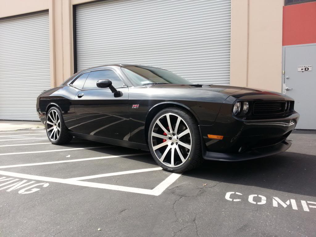 photo 1 Dodge Challenger custom wheels Factory Reproductions 300 SRT8 22x, ET , tire size X R22. x ET 