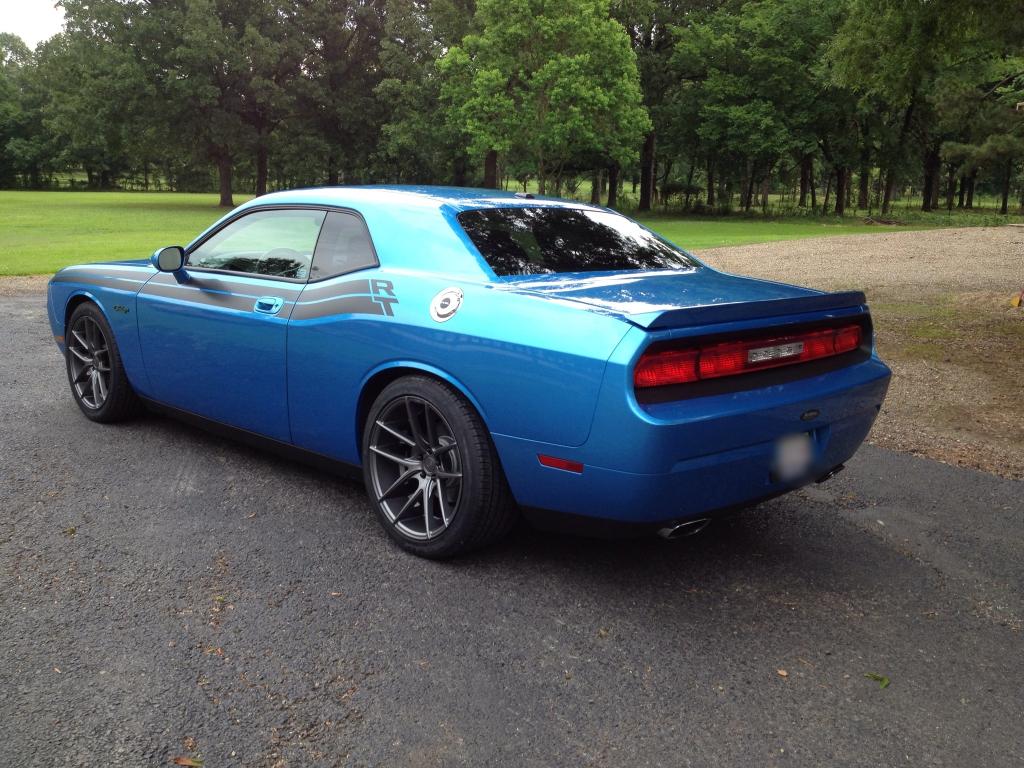 photo 3 Dodge Challenger custom wheels Niche Targa M129 20x8.5, ET +15, tire size 245/45 R20. 20x10.5 ET+20 275/40 R20