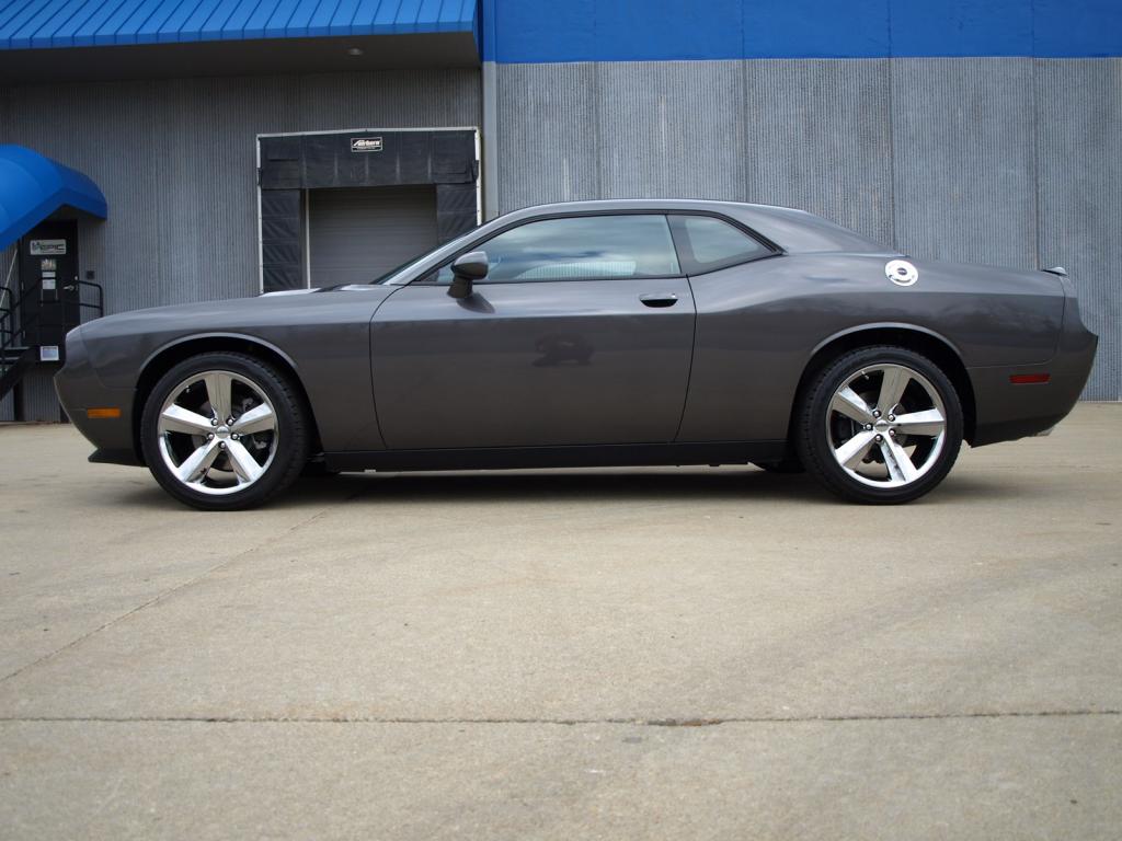 photo 2 Dodge Challenger custom wheels Sport Muscle SRT Replica 20x9.0, ET +20, tire size 275/40 R20. x ET 