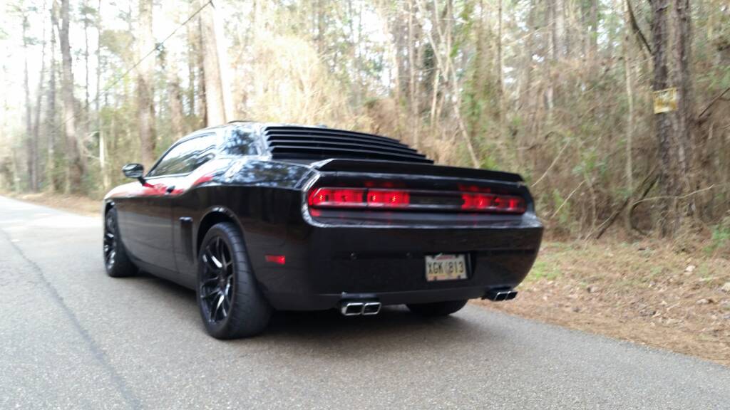 photo 1 Dodge Challenger custom wheels Lorenzo 20x8.5, ET , tire size 245/40 R20. x ET 275/40 R