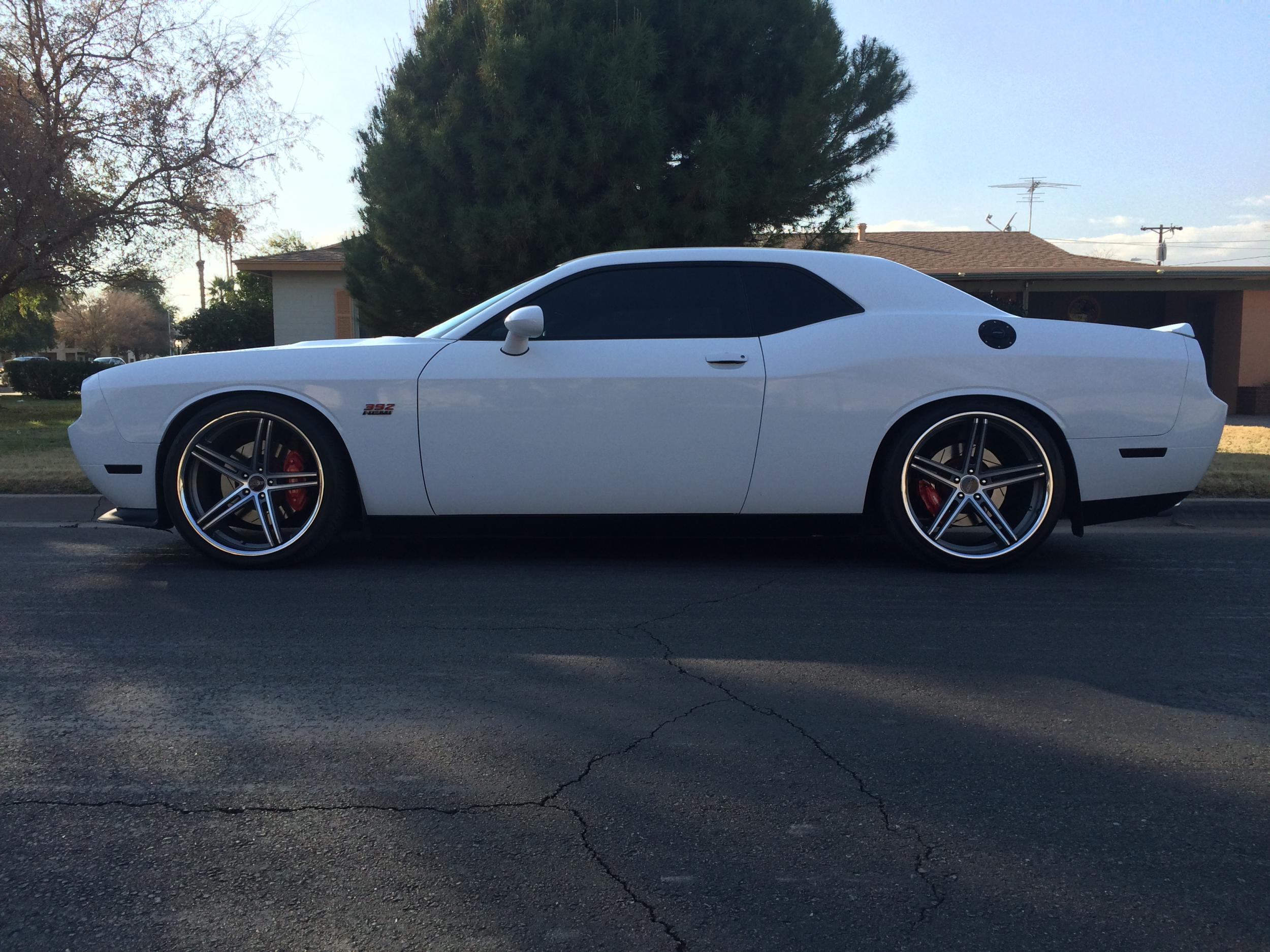 photo 2 Dodge Challenger custom wheels   22x9.0, ET +15, tire size X R22. 22x11.0 ET+23 