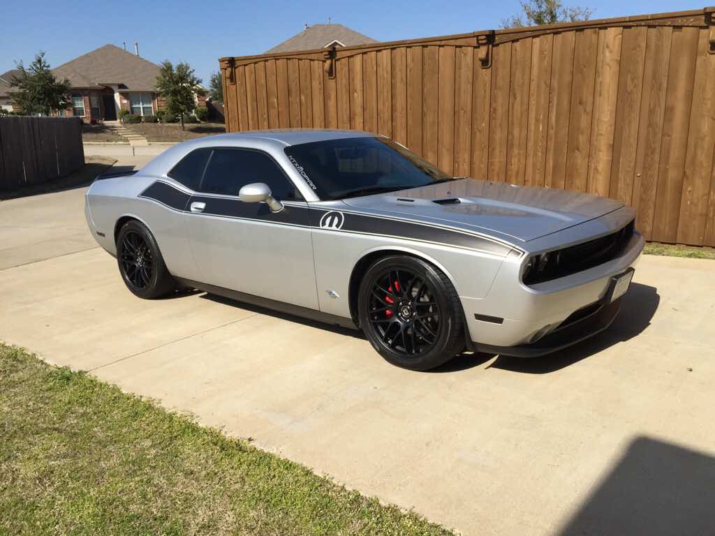 photo 2 Dodge Challenger custom wheels Drag DR-37 20x8.5, ET , tire size X R20. x ET 