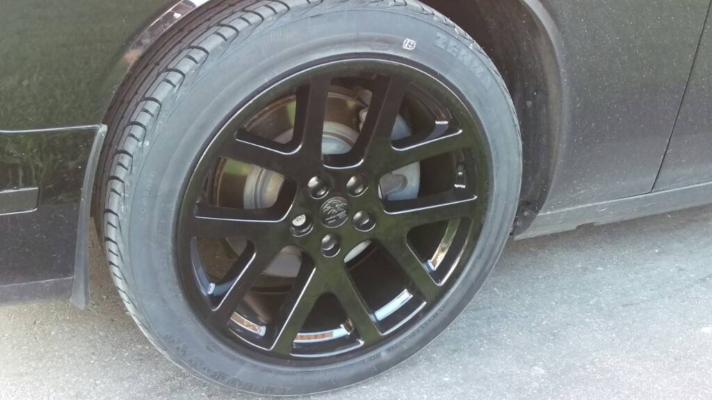 photo 1 Dodge Challenger custom wheels OEM Dodge 20x9.0, ET , tire size 245/45 R20. x ET