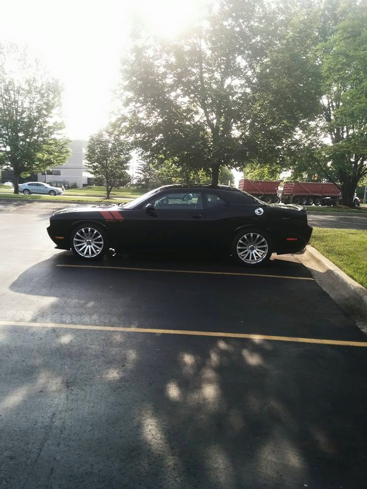 photo 1 Dodge Challenger custom wheels Hotchkis H-Sport 20x8.5, ET , tire size 245/45 R20. 20x9.5 ET 275/40 R20