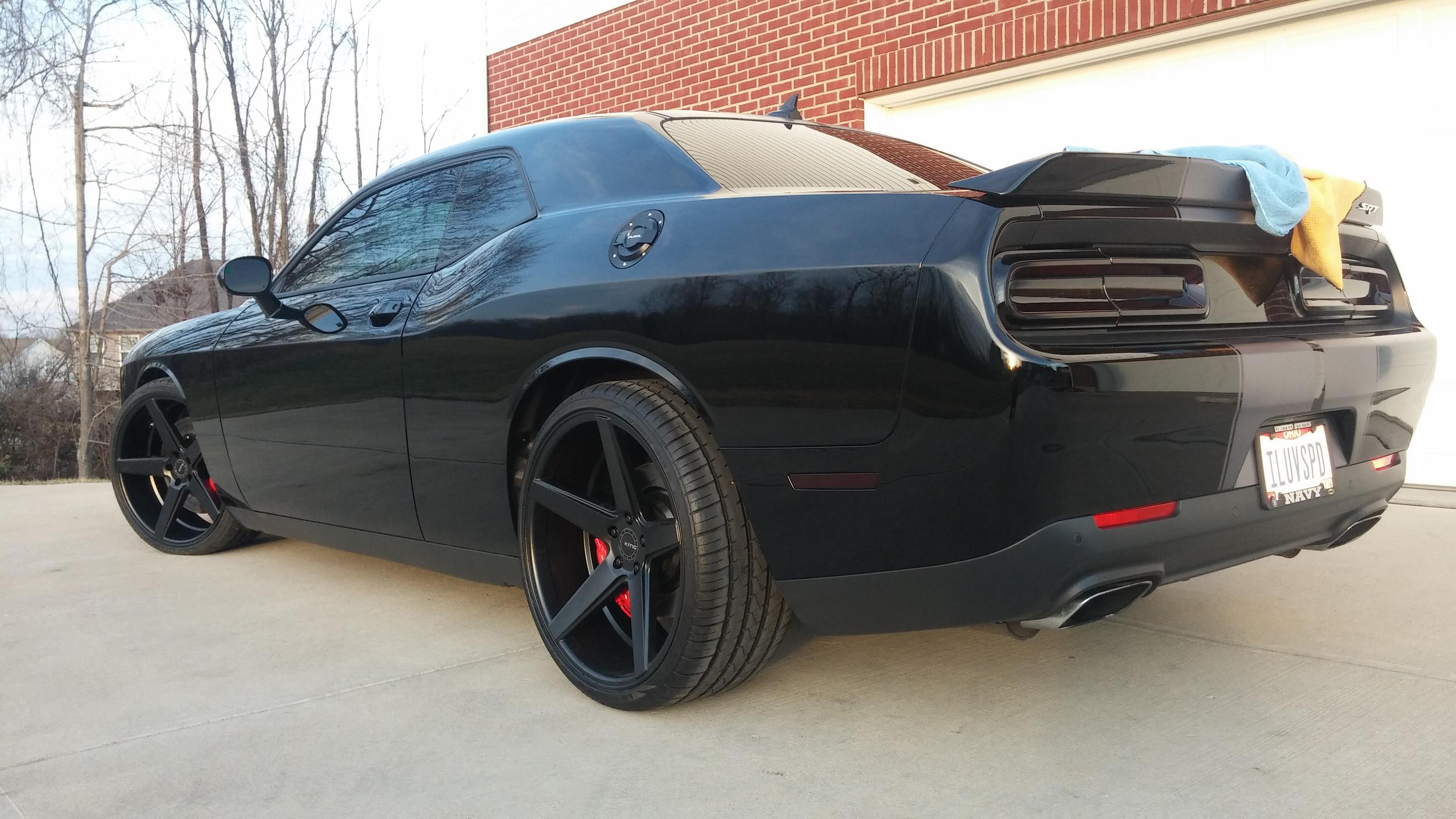 photo 2 Dodge Challenger custom wheels KMC  22x9.0, ET , tire size 265/30 R22. 22x10.5 ET 315/25 R22