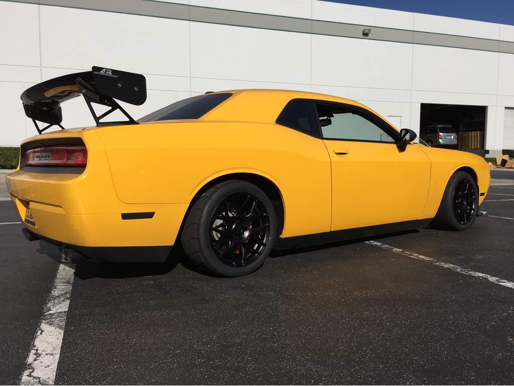 photo 2 Dodge Challenger custom wheels MRR FS01 18x9.5, ET +16, tire size 275/35 R18. x ET 