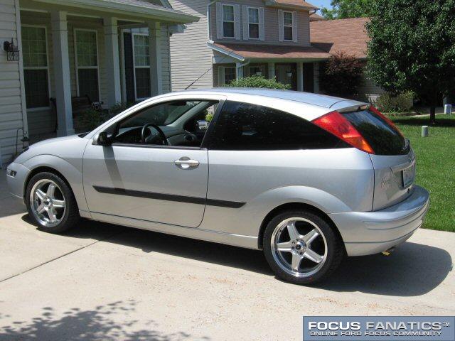 photo 1 Ford Focus custom wheels OEM Ford Racing Tuner 17x7.0, ET +42, tire size 215/45 R17. x ET 