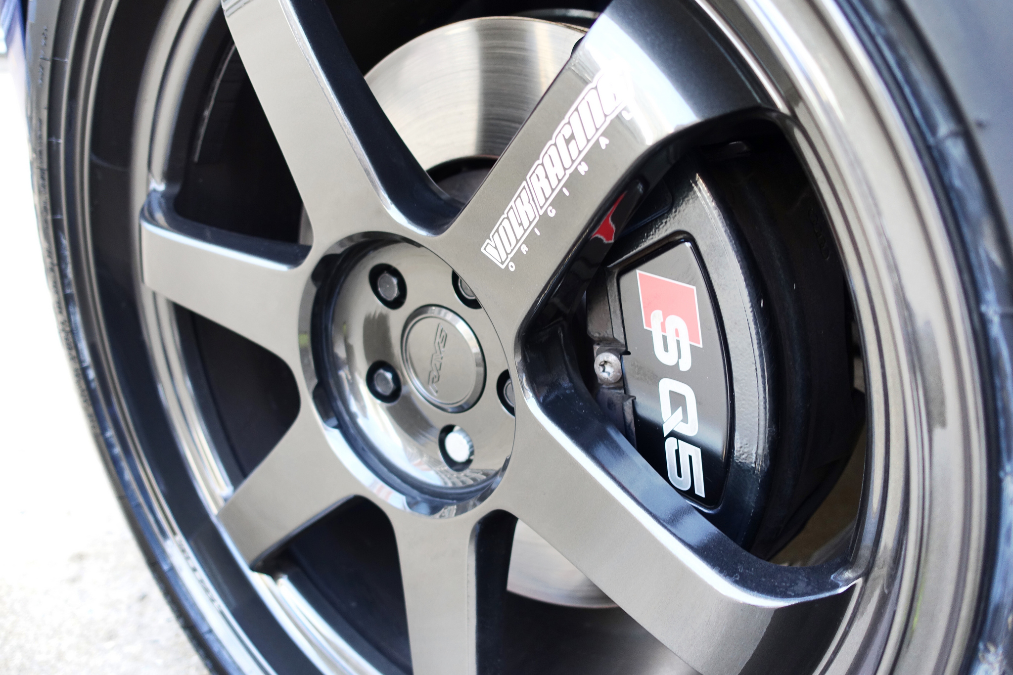 photo 1 Audi SQ5 custom wheels Volk  TE37 Ultra 20x10.0, ET +25, tire size 275/40 R20. x ET 