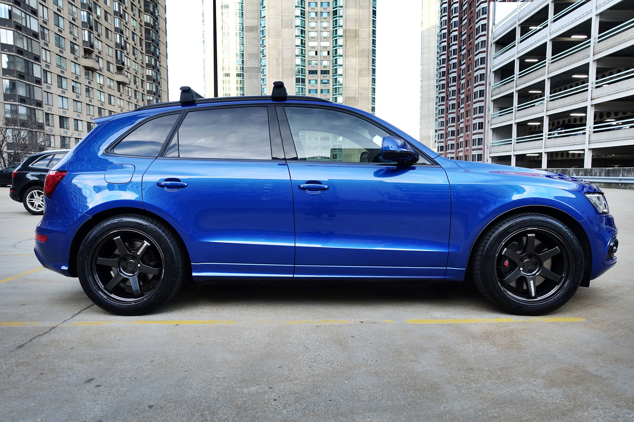 photo 3 Audi SQ5 custom wheels Volk  TE37 Ultra 20x10.0, ET +25, tire size 275/40 R20. x ET 