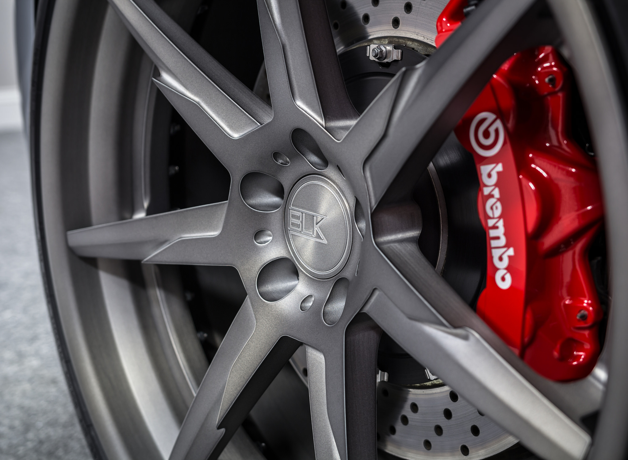photo 2 Audi Q5 custom wheels BLK  701GTR 20x10.0, ET +28, tire size 265/35 R20. x ET 