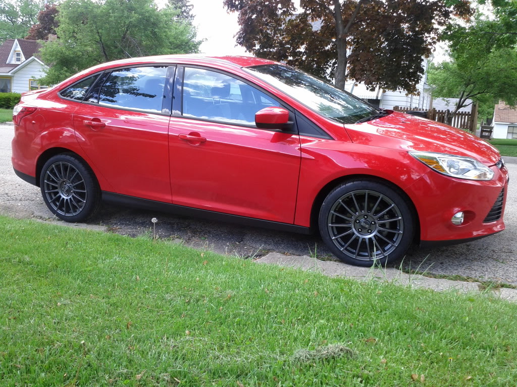 photo 1 Ford Focus custom wheels OZ Superturismo LM 18x7.5, ET , tire size 225/40 R18. x ET