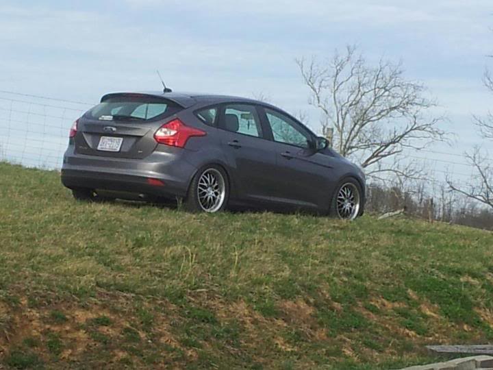 photo 2 Ford Focus custom wheels   17x7.5, ET +45, tire size 235/45 R17. x ET 