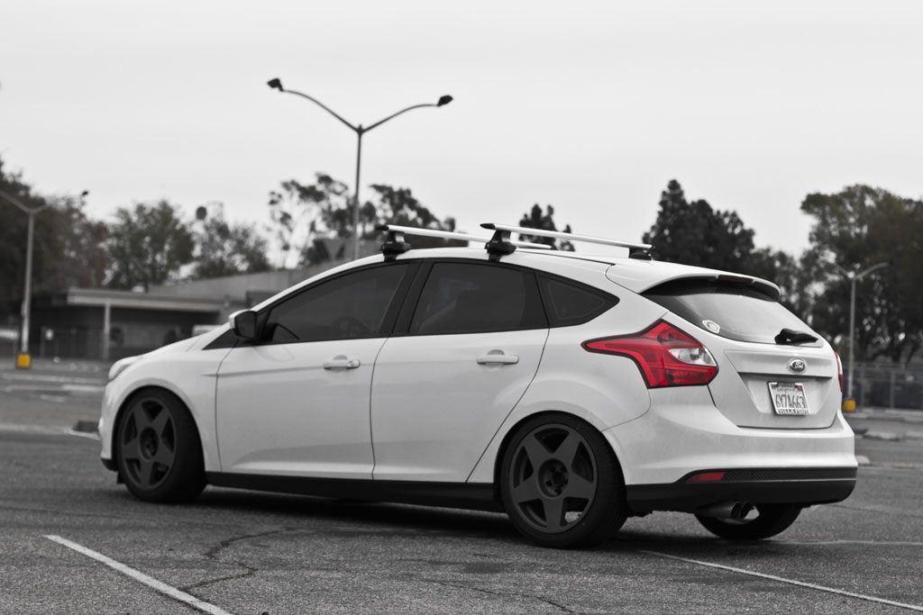 photo 2 Ford Focus custom wheels   18x8.5, ET +40, tire size 235/40 R18. x ET 