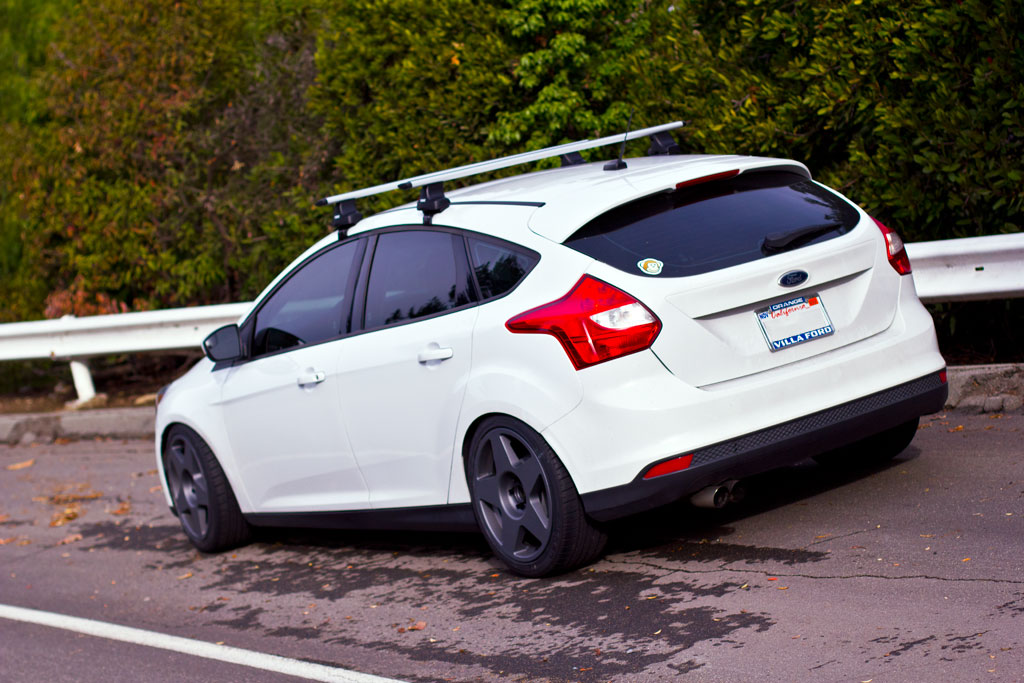 photo 1 Ford Focus custom wheels   18x8.5, ET +40, tire size 235/40 R18. x ET 